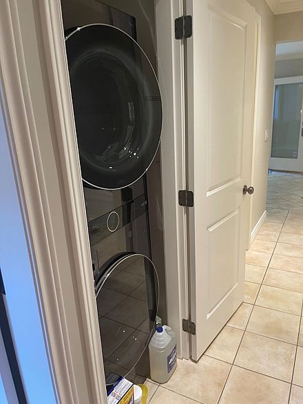 32X W 14TH AVENUE, Vancouver BC V5Y 1X4