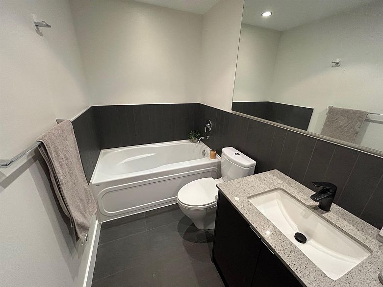 175 W 2ND AVENUE, North Vancouver BC V7M 0A5