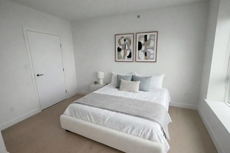 175 W 2ND AVENUE, North Vancouver BC V7M 0A5