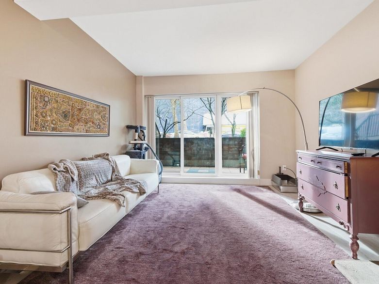 102 1655 Nelson Street