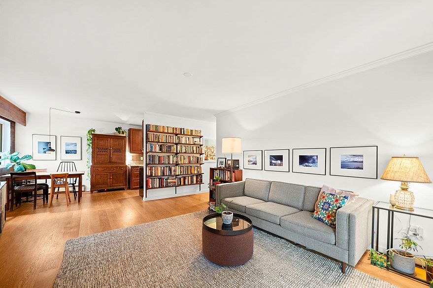 304 319 E 7th Avenue