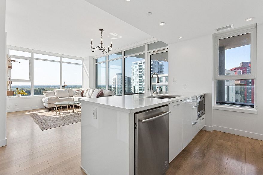 2107 8538 River District Crossing