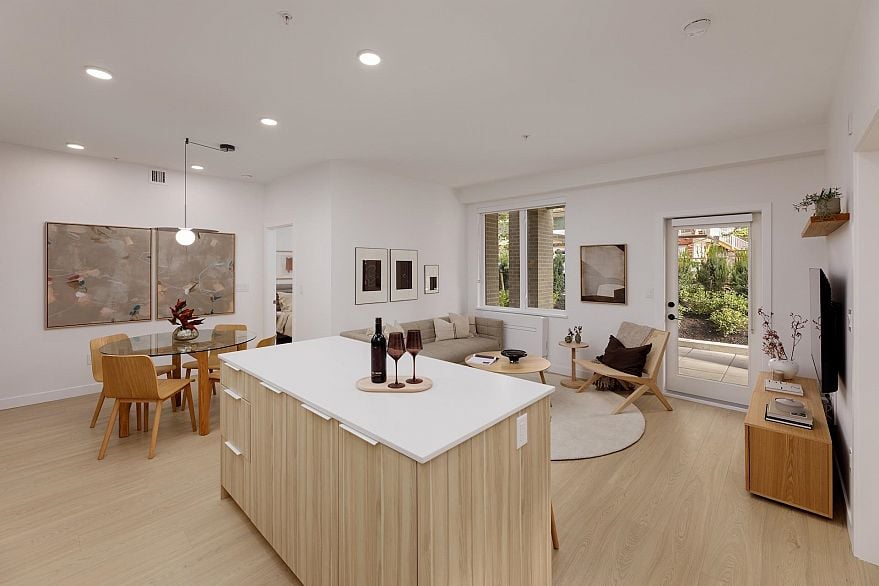 308 2450 Garden Drive