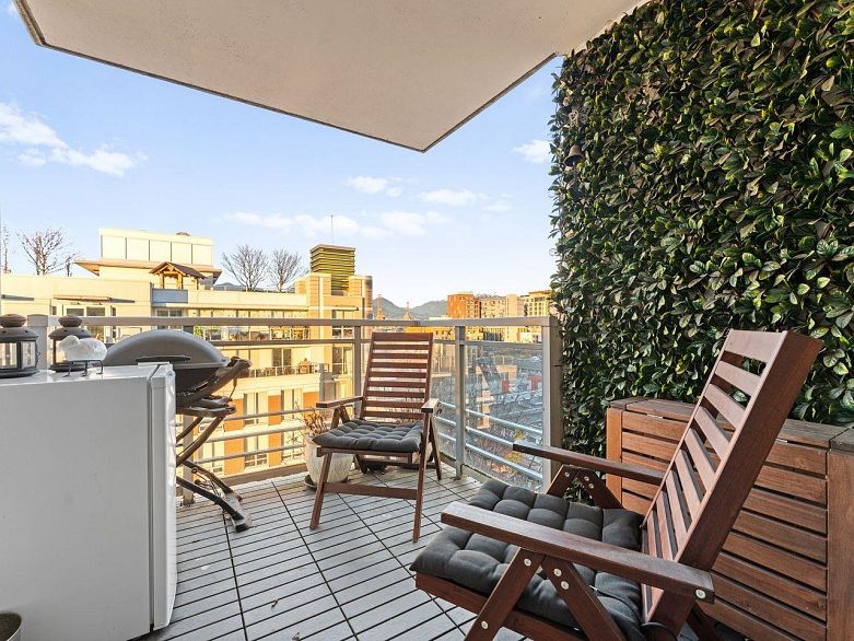 1207 188 Keefer Street