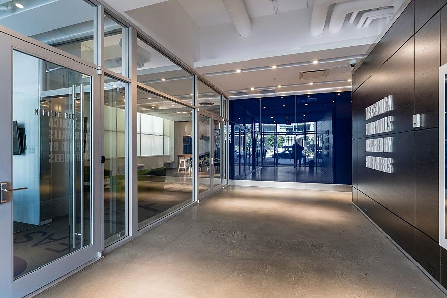 713 108 E 1st Avenue