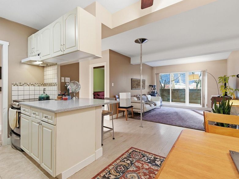 102 1655 Nelson Street