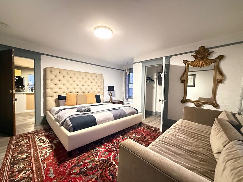 2029 COLLINGWOOD STREET, Vancouver BC V6R 3K7