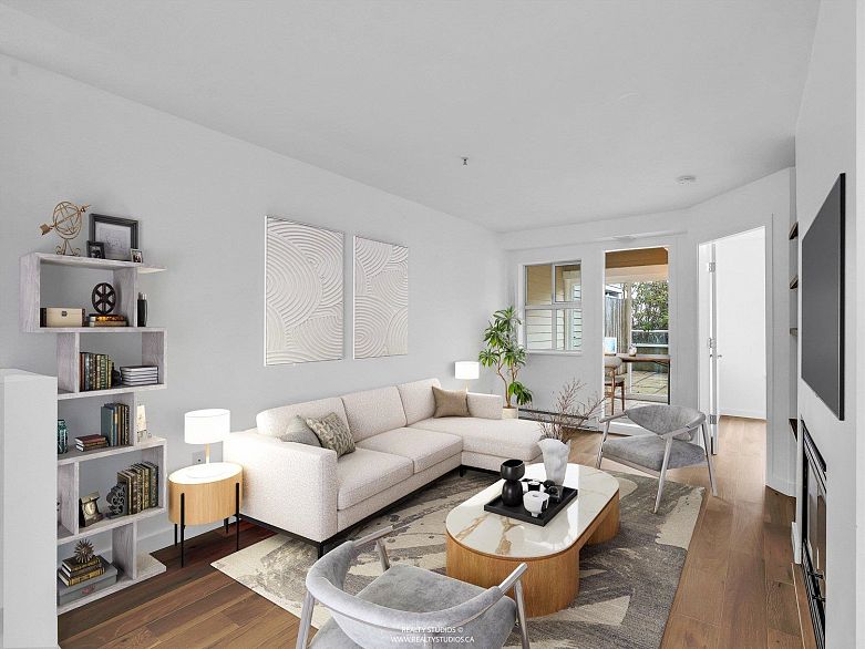 207 1990 Dunbar Street