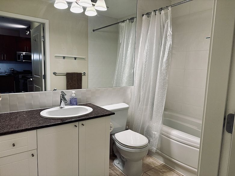 301 3651 Foster Avenue