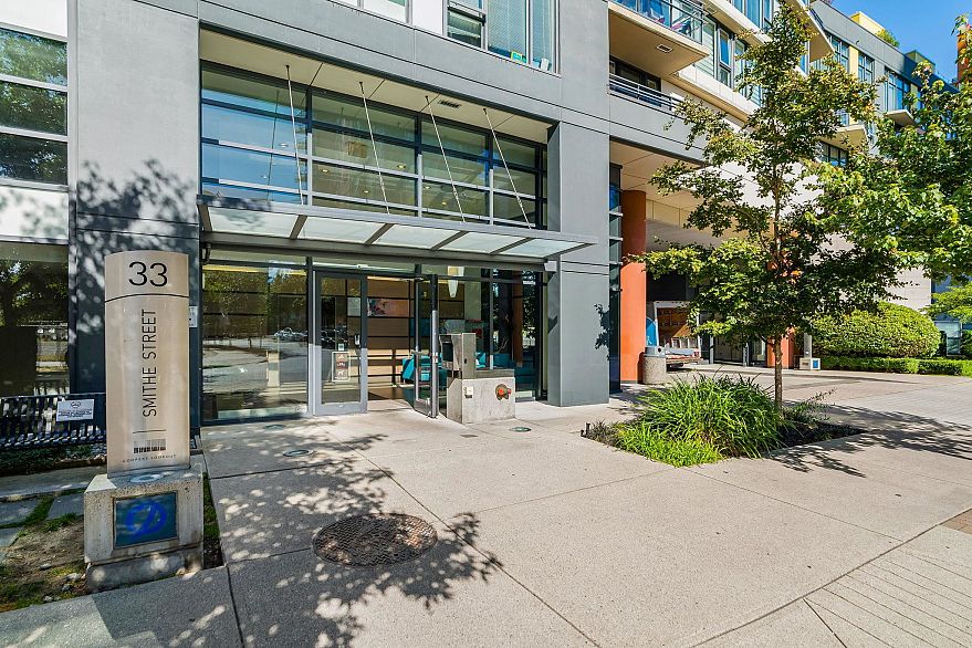 1901 33 Smithe Street