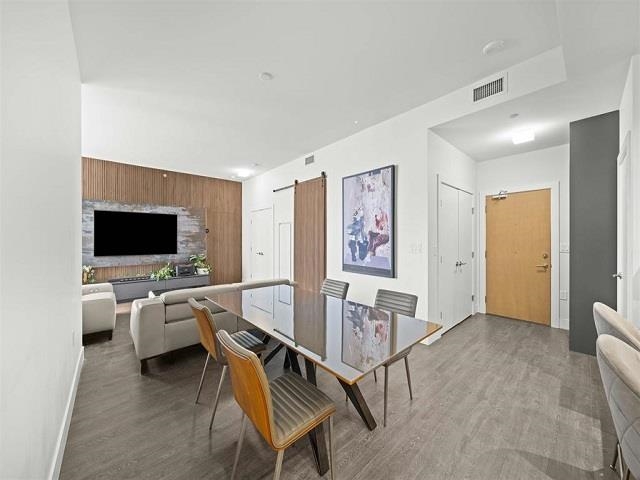 504/505 3438 Sawmill Crescent