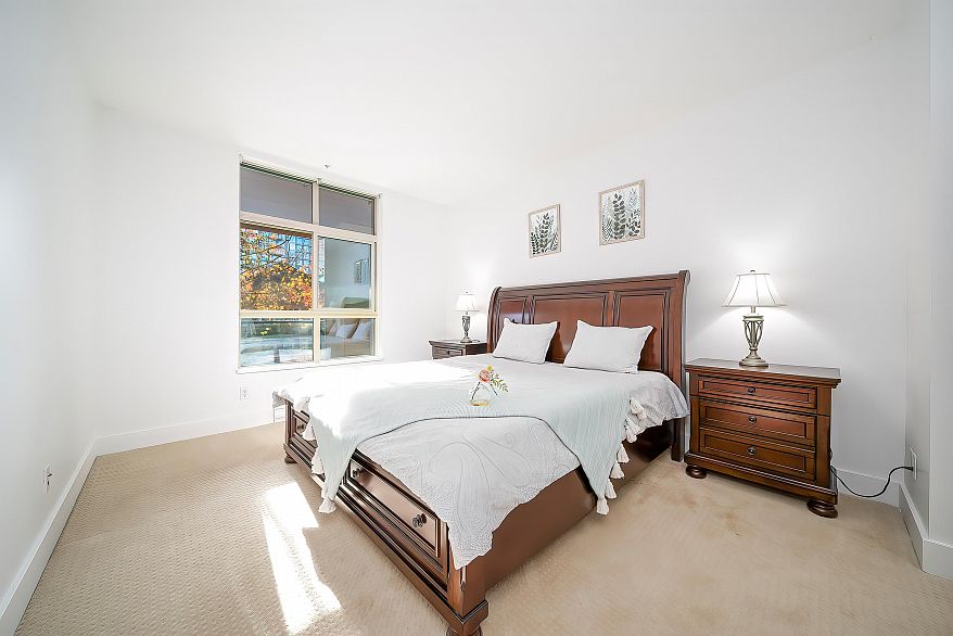 212 6333 Larkin Drive