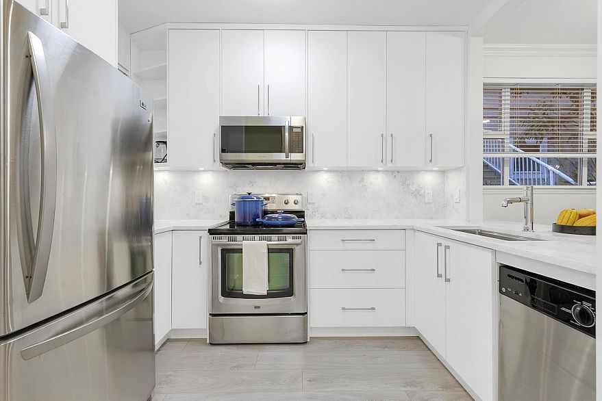 101 1333 W 7th Avenue