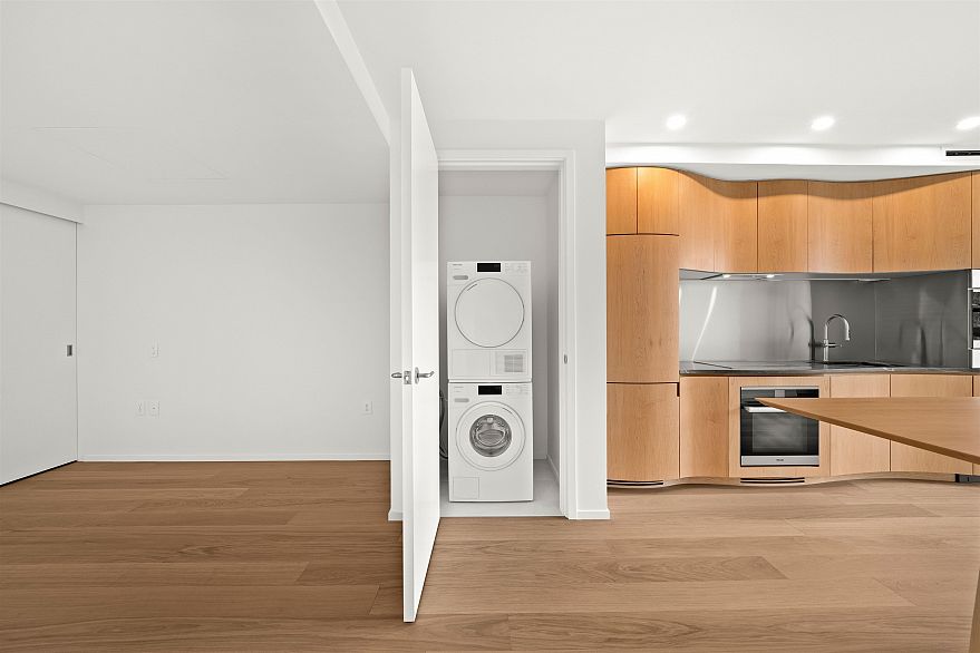 601 1568 Alberni Street