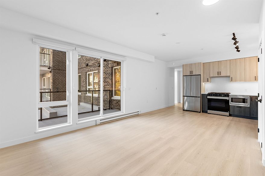 221 2002 St. George Street