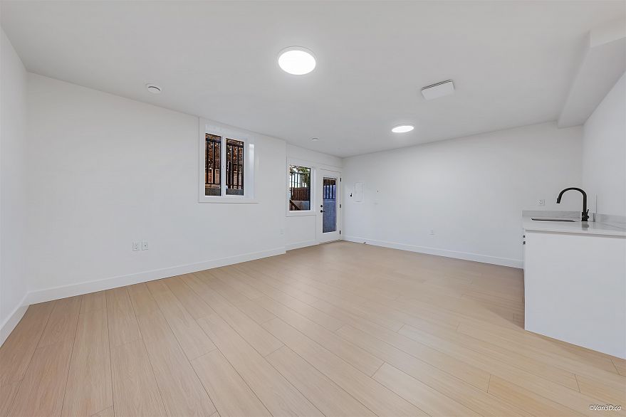 2 4211 Graveley Street