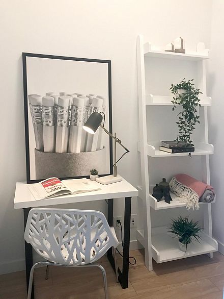 PH8 955 E Hastings Street