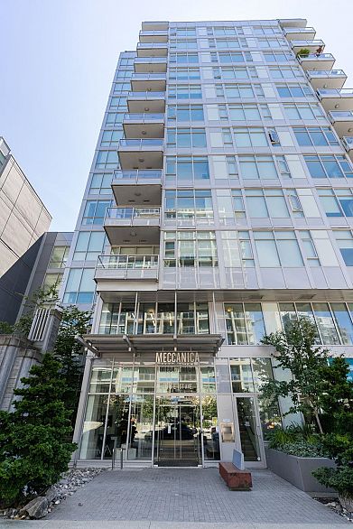 228 108 E 1st Avenue