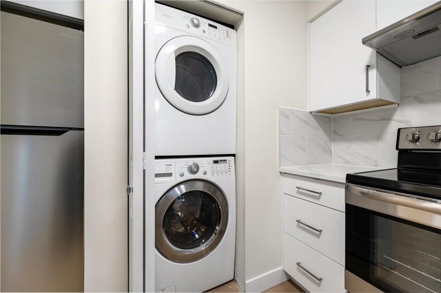 205 1823 E Georgia Street