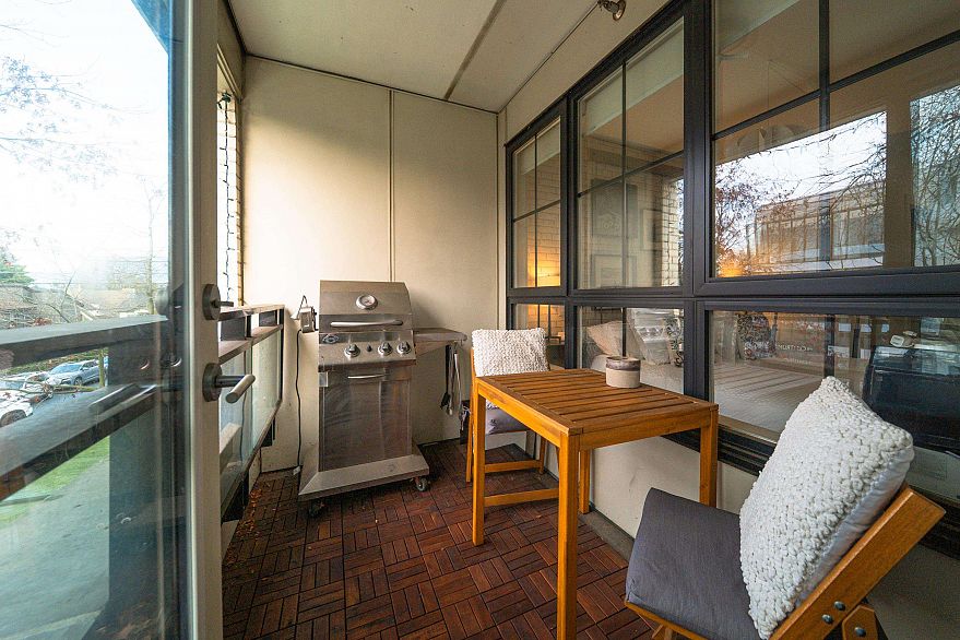 210 2468 Bayswater Street