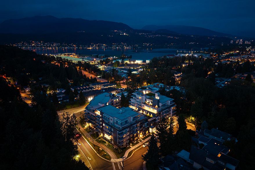 221 2002 St. George Street