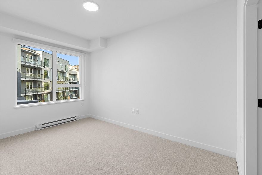 221 2002 St. George Street