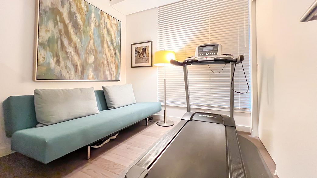 1801 2411 Heather Street