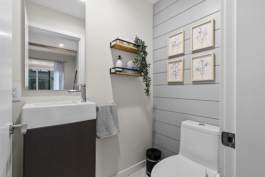 147 4738 Hemlock Way