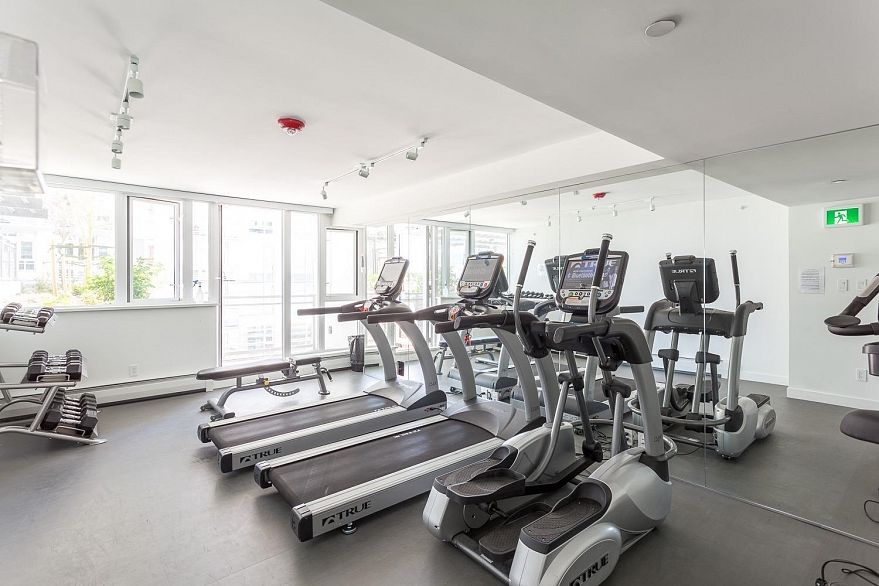 PH7 188 Keefer Street