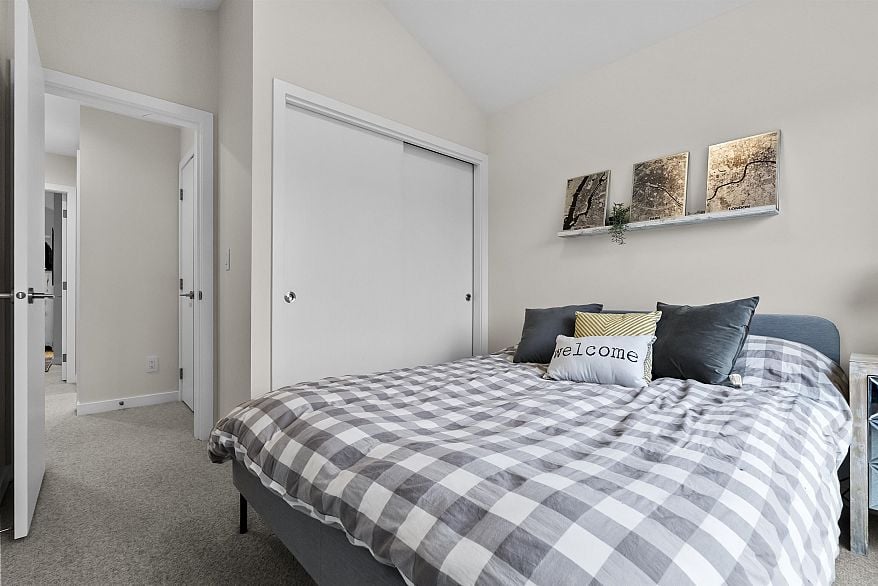 147 4738 Hemlock Way