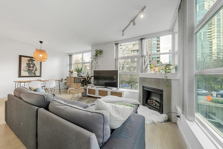 205 189 National Avenue