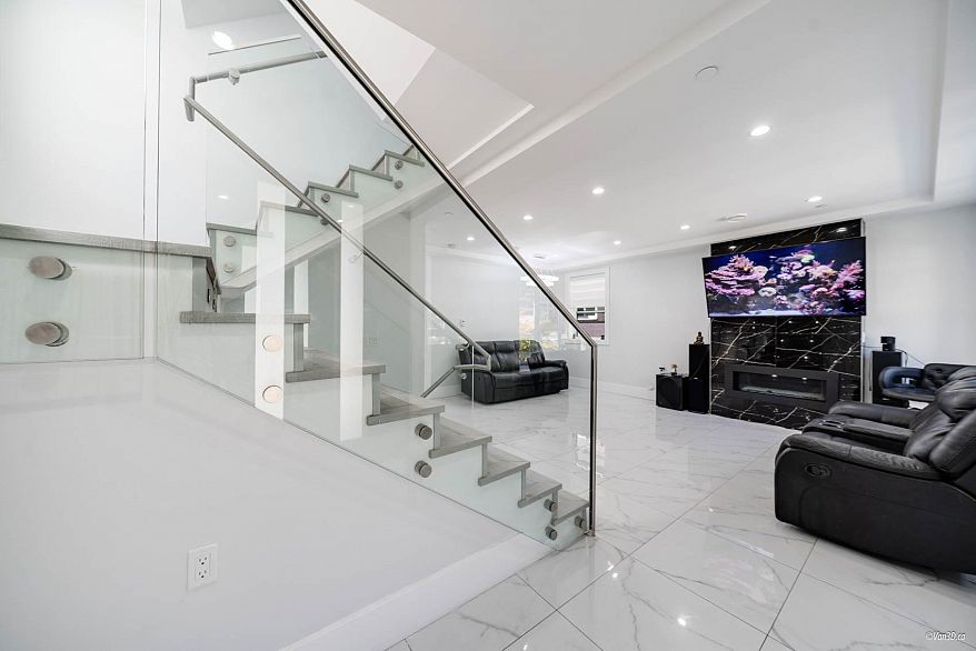 4841 Dumfries Street