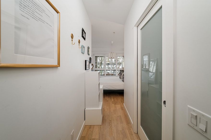 210 2468 Bayswater Street