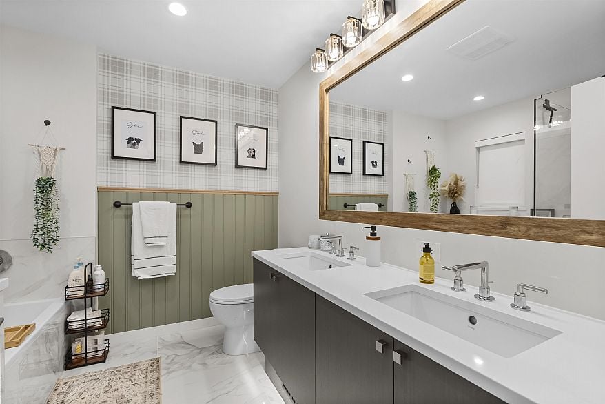 147 4738 Hemlock Way