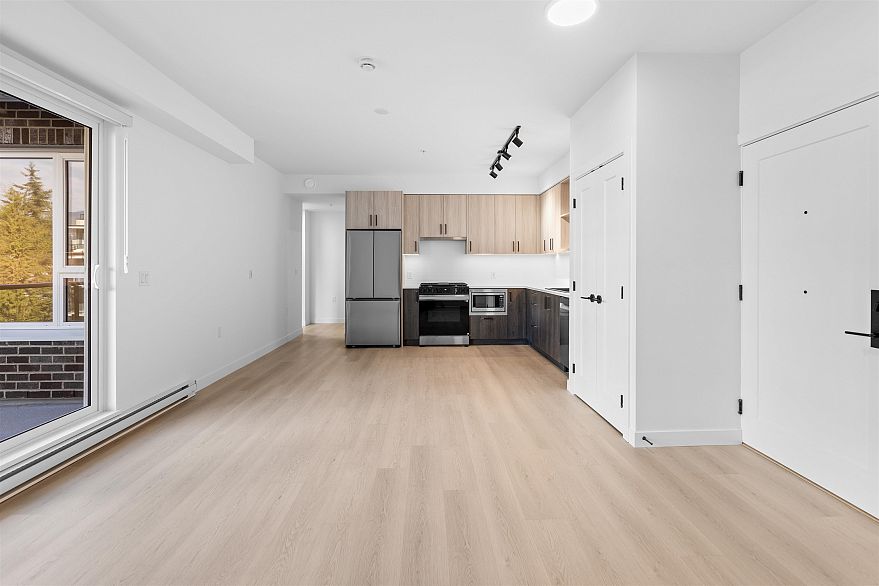 221 2002 St. George Street