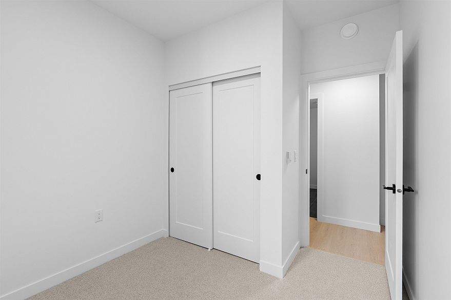 221 2002 St. George Street