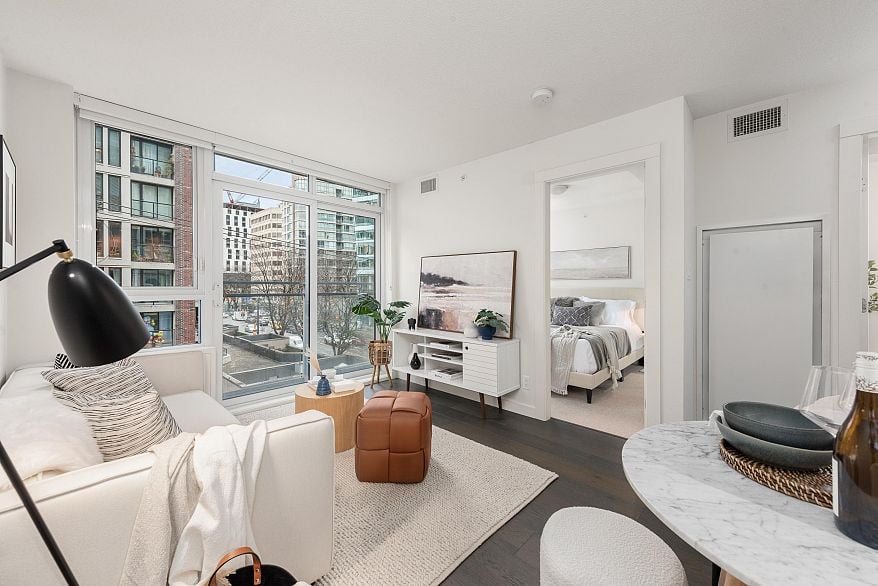 604 1009 Harwood Street