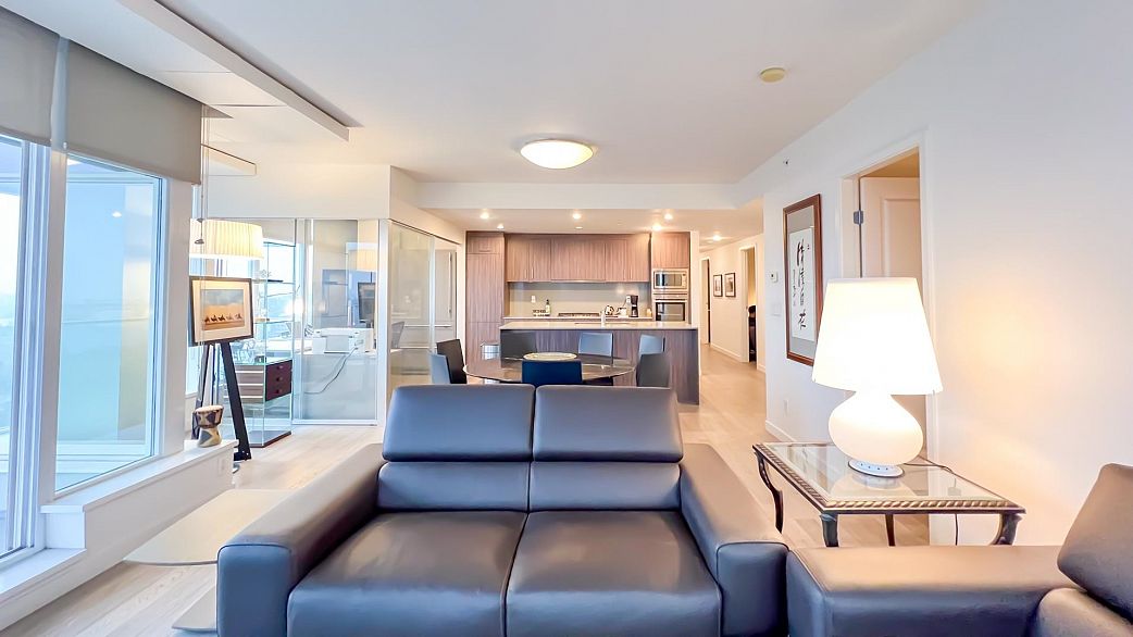 1801 2411 Heather Street