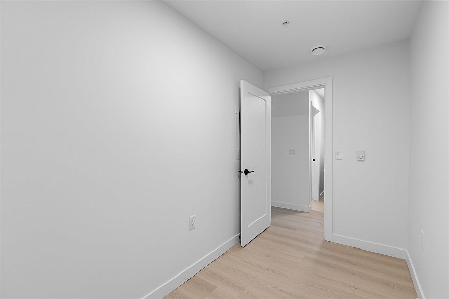 221 2002 St. George Street