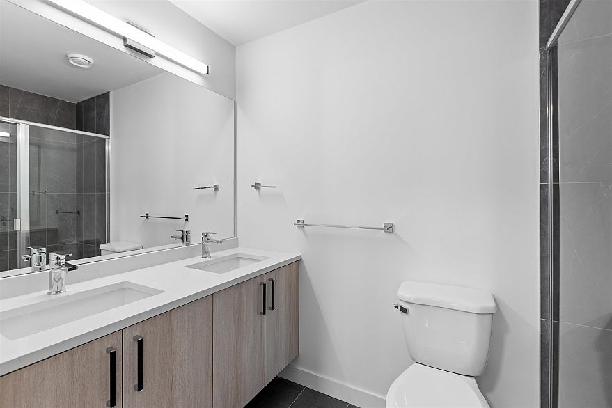 221 2002 St. George Street