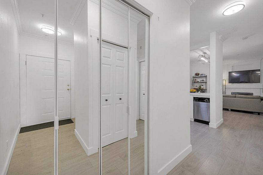 101 1333 W 7th Avenue