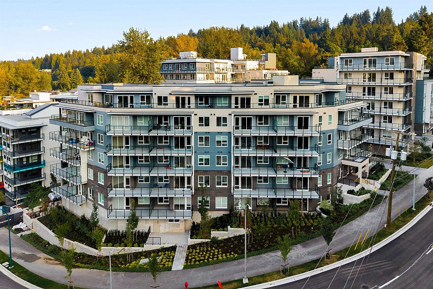 221 2002 St. George Street