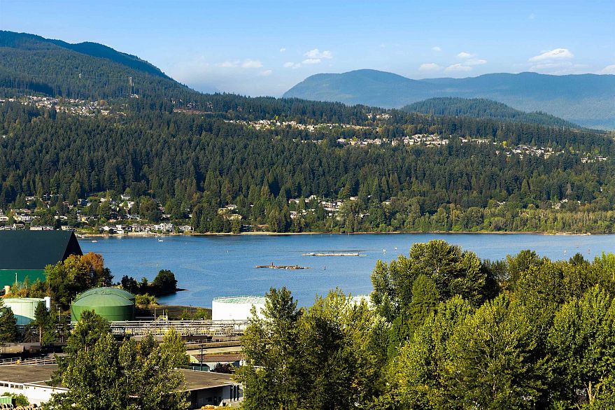 221 2002 St. George Street