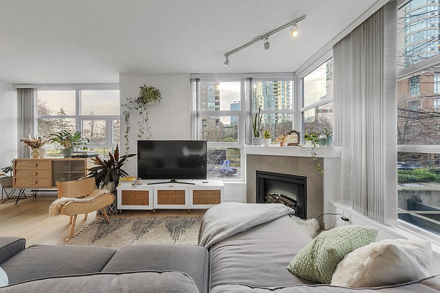 205 189 National Avenue