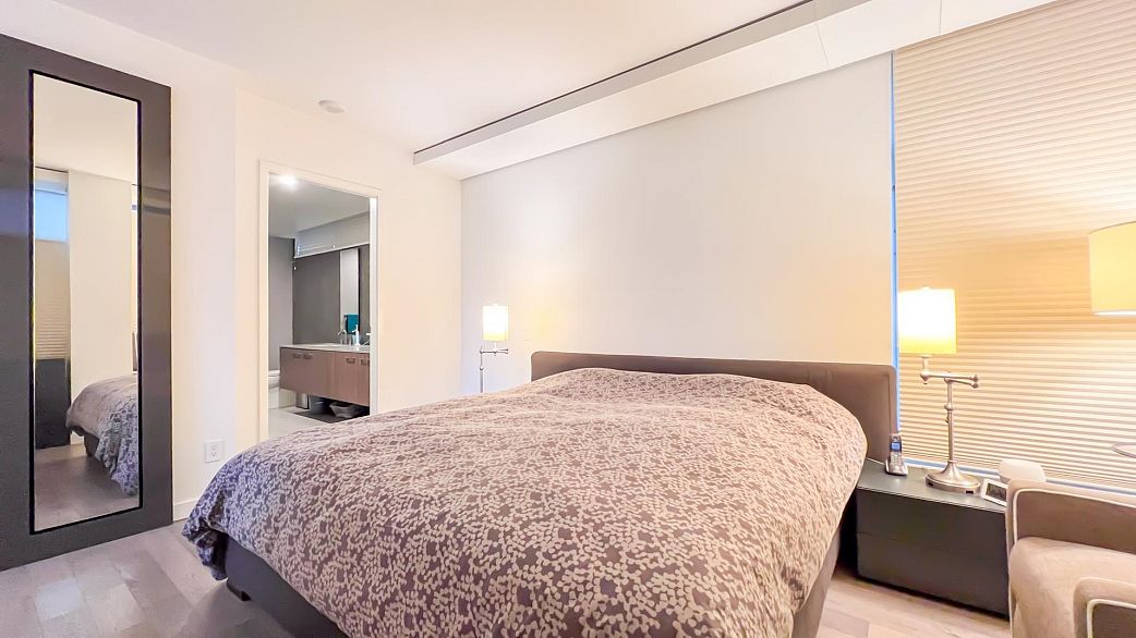 1801 2411 Heather Street