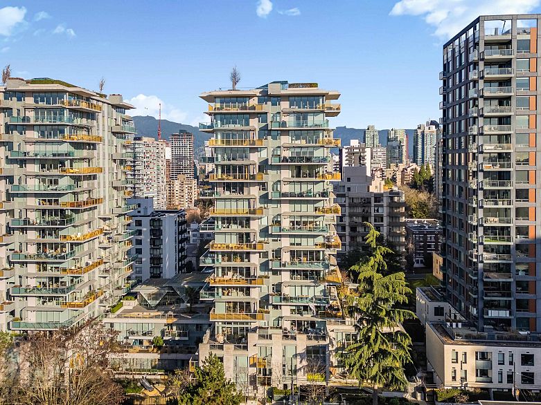 1401 1365 Davie Street