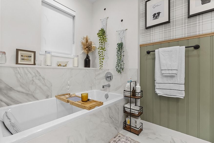 147 4738 Hemlock Way