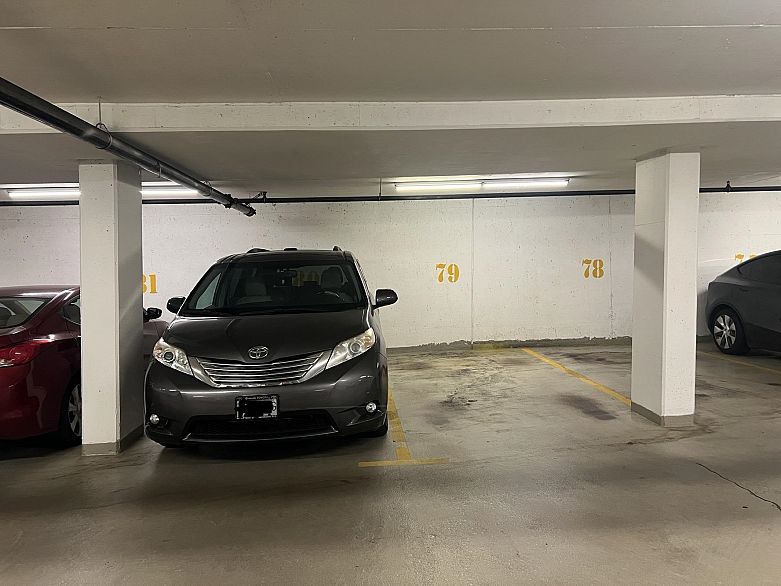 1203 928 Richards Street