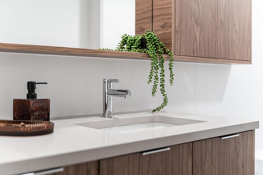 202 2419 Grant Street