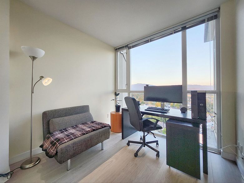 1307 4028 Knight Street